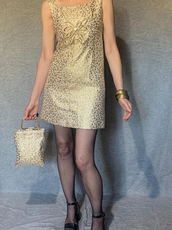 1960s Gold Lurex Mini Dress//Vintage Cocktail Evening Mini Dress with Matching Mini Tote Bag//Size 8