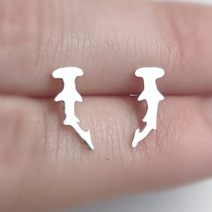 Hammerhead Shark Earrings Silver, Stud Earrings, Ocean Animal Jewelry, Ocean Gift, Shark Week, Scuba Diving Gift, Beach Jewelry, Animal