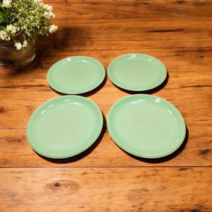 Vintage 4 Rubbermaid Mint Green Melamine 8” Plastic Dinner Plates #3838