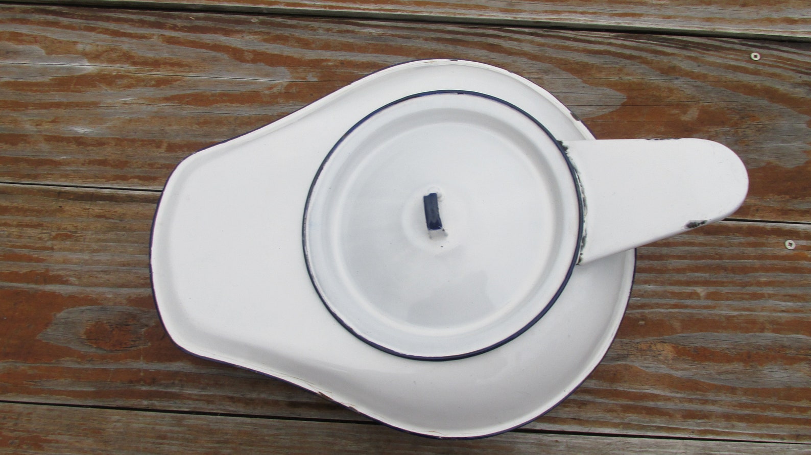 Vintage Enamel Bed Pan White Porcelain Hospital Chamber Pot Etsy