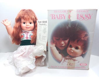 Suzy Stretch Dancing My Size Two Face Awake Asleep Vintage