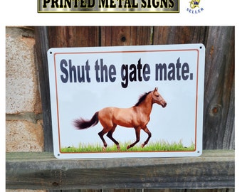 Horse stable safety gate sign