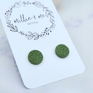 Clay geometric khaki stud earrings / khaki green patterned earrings / green earrings