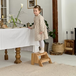 Taburete grabado personalizado con el nombre de su pequeño, taburete de cocina personalizado para niños, monograma de step&stools montessori, regalo de Navidad para niños