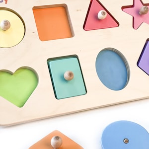 Gender-neutral toddler gift, waldorf color sorting toy for 1-year-old baby birthday party, baby development gift, Christmas gift 2 year