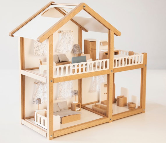 Dolls Houses, Large Wooden Dolls House