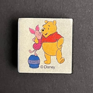 NUEVO Pequeño Winnie the Pooh Piglet Hunny Pot 100 Acre Pals All Night Media #6185CH Sello de goma montado en espuma, 1"x1"
