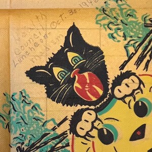 Une seule serviette en papier crêpe de collection MCM des années 1940, Halloween Black Cat Jack o Lantern, 33 x 33 cm déplié