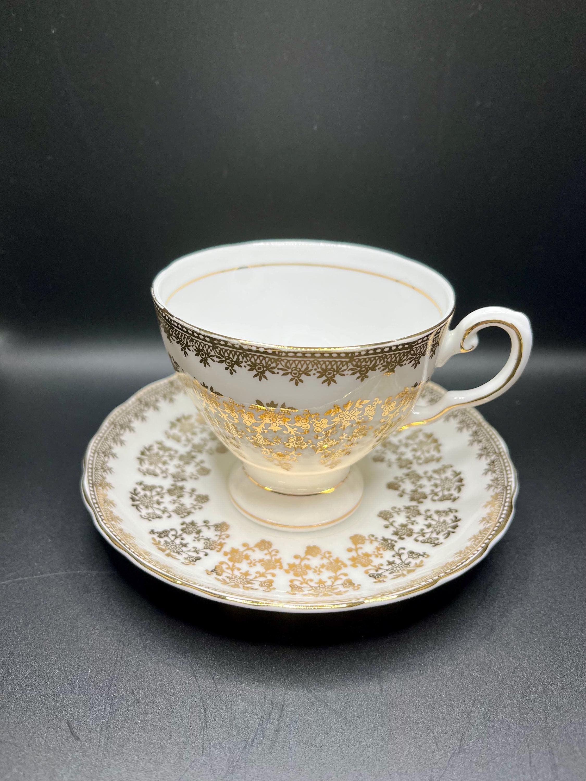 Vintage Wedgwood Royal Tuscan Splendor Made in England Gold