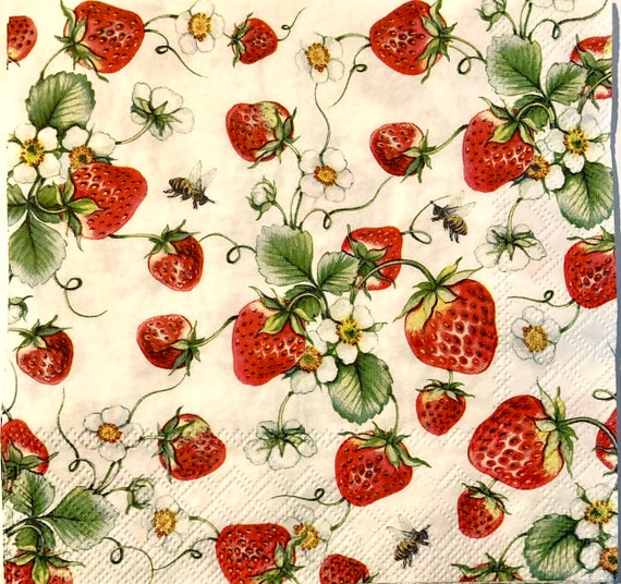 3-ply 33 x 33cm 4 Individual Napkins for Craft and Napkin Art. Strawberries Design 4 Paper Napkins for Decoupage 