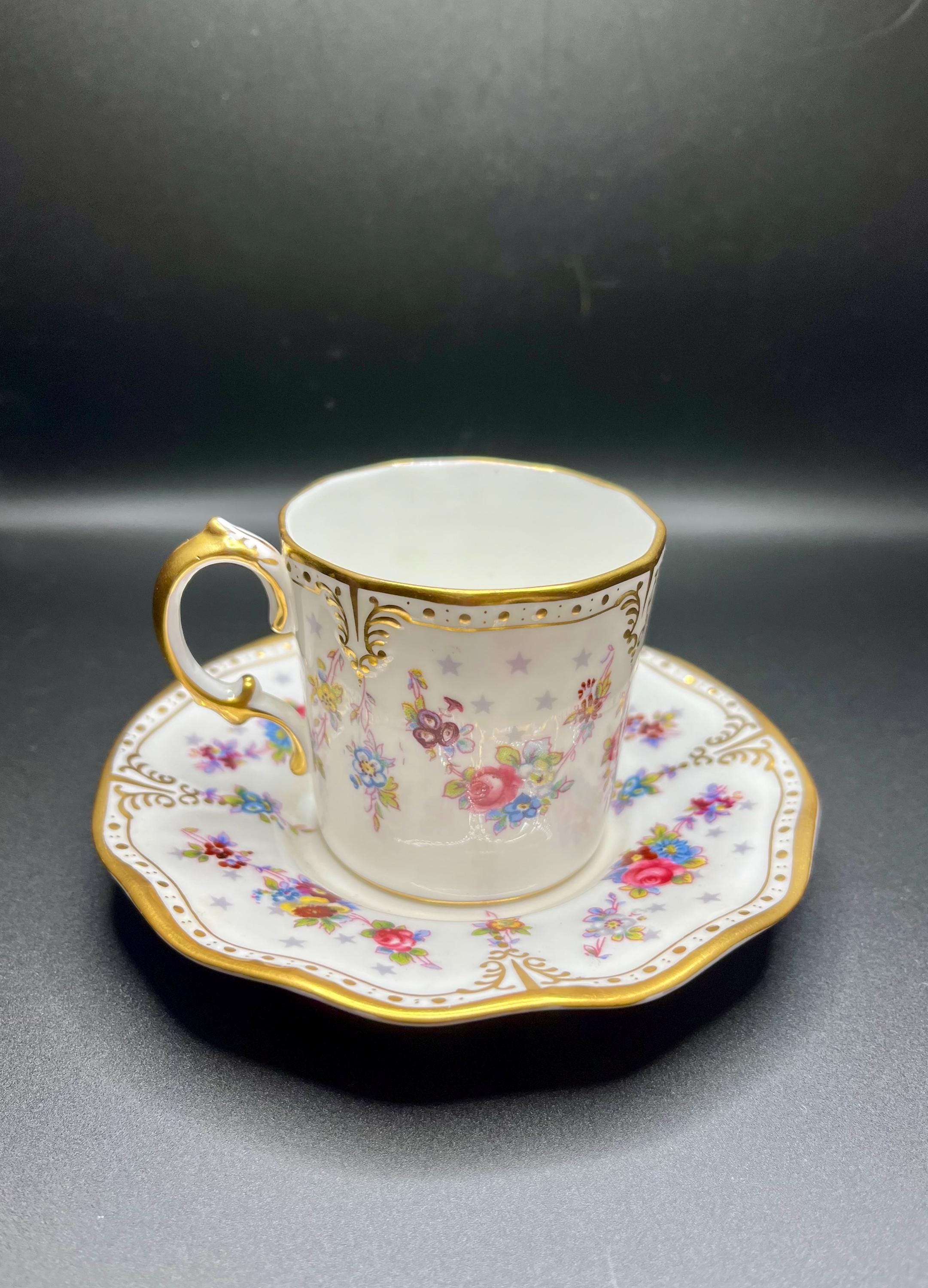  Crown Derby 花瓶  Antoinette Vintage Royal Crown Derby Royal Antoinette Dainty Rose Demitasse