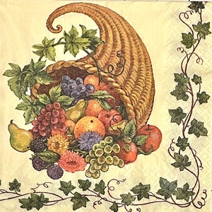 3 tovaglioli per decoupage, cesto di cornucopia del Ringraziamento, frutta, corno dell'abbondanza, bordo edera, 13" x 13" aperto