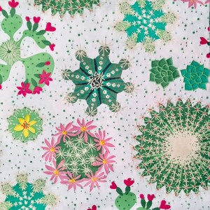 3 Decoupage Napkins, Cactus Texturizados En relieve, 13" x 13" desplegado