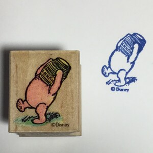 Pequeño sello de madera clásico Winnie the Pooh Hunny All Night Media 705C usado