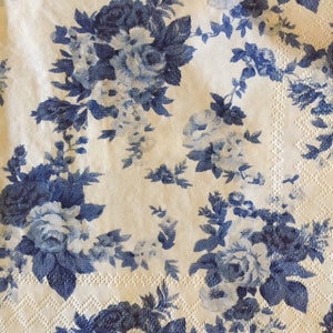 3 Servietten - Blaue Rosen Blumensträuße Antoinette 33 x 33 cm ungefaltet