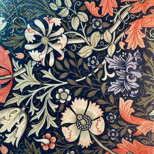 3 servetten decoupage, Compton Wallpaper Dark Blue Floral V&A Museum, 13 x 13 inch, uitgevouwen