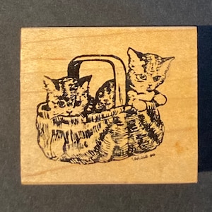 Karole gemonteerde houten rubberen stempel kittens in mand, ongebruikt