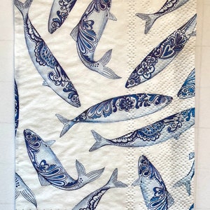3 decoupage servetten gastvrouw, decoratieve blauwwitte vis, 16 x 13 inch, uitgevouwen
