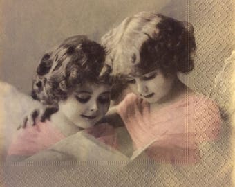 3 Servilletas de Navidad Decoupage, Sagen Vintage Two Pink Angel Girls, 13" x 13" desplegadas