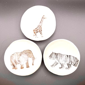 Set Three SKT Porcelain Ceramic Studio Art Pottery African Animals Giraffe, Elephant, Tiger Trinket Dishes 3.5" x 3.5"