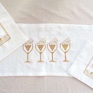 Passover Table Set,Passover table runner,Matzah Cover,Afikoman Bag,Passover Table,Jewish Hostess Gift,Pesach,Passover,Lel Haseder,Jewish