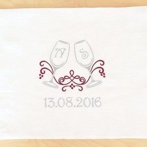 Jewish Couple Gift For Wedding Shower Gift Personalized Challah Cover Shabbat Gift Linen Initials Bread Cover Shabbat Jewish Hostess Gift