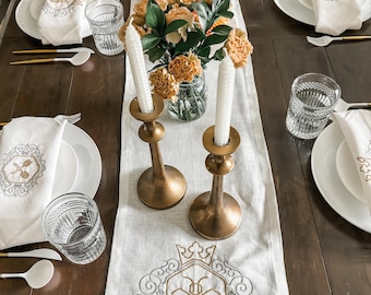 Embroidered Linen Table Runner Jewish New Year Honey Bee Design Jewish Couple Gift Jewish Wedding Gold Table Runner Jewish Holidays Hostess