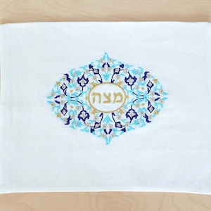 Teal Embroidederd Matzah Cover,100% linen,Pessach,Passover Holiday,Jewish home,Jewish tradition,Jewish,Jewish holiday,Seder Table,Seder