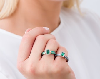 Green Titanium and k18 Pink Gold Ring with Emerald and Diamonds