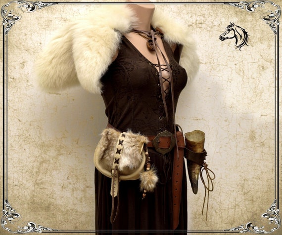 Viking Fur Belt Pouch Leather Belt Bag Faux Fur Medieval Fur Bag Bushcraft Pouch Cosplay LARP Sporran Bag Archer Barbarian Belt Pouch Etsy