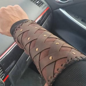Pair Leather Bracers: Woodland Medieval Vambraces - Cosplay cuffs