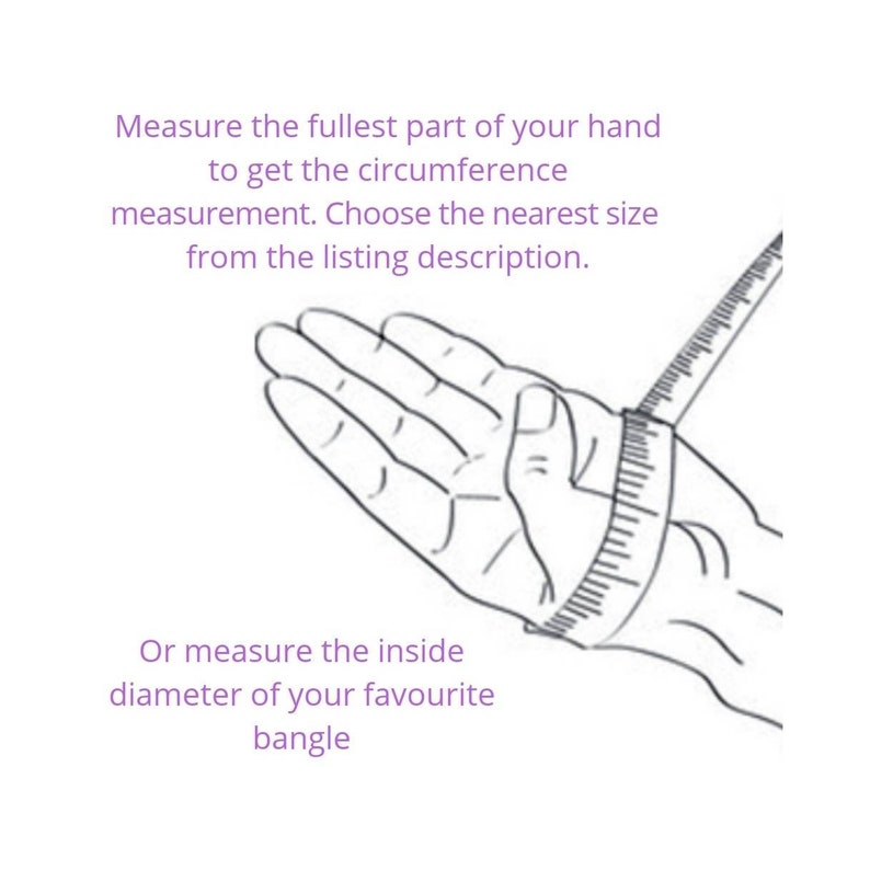 K&ouml;nnte beinhalten: Diagramm, das zeigt, wie man sein Handgelenk f&uuml;r ein Armreif misst. Messen Sie den vollsten Teil Ihrer Hand, um den Umfang zu erhalten. Oder messen Sie den Innendurchmesser Ihres Lieblingsarmreifs.