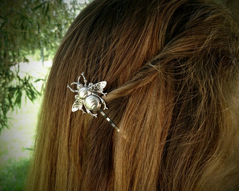 Bee Hair Pin Bee Bobby Pin Silver Bumble Bee Bobby Pin Bee Hair Clip Bee Jewelry Hair Accessories Boho Hair Woodland Wedding
