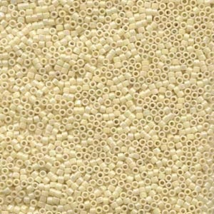 DB0157 Miyuki Delica 11/0 Opaque Cream AB (10g/50g)