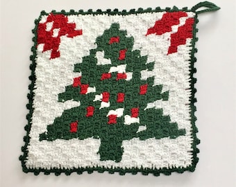 C2C crochet pattern potholder with Christmas Tree by Atelier Sopra