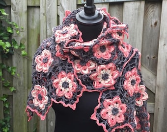 The Coral Flower Shawl - Crochet Pattern by Atelier Sopra