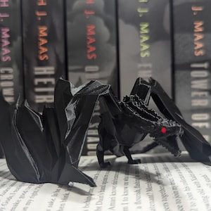 Impresión 3D de Wyvern – Inspirada en Trono de Cristal - Abraxos - Book Shelf Guardian