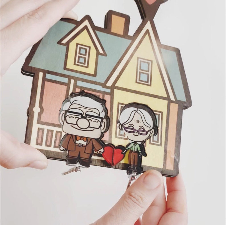 UP color keychain. UP house key holder. Carl and Ellie movie keychain. DM wood. Full color House(wood)+key(acr)