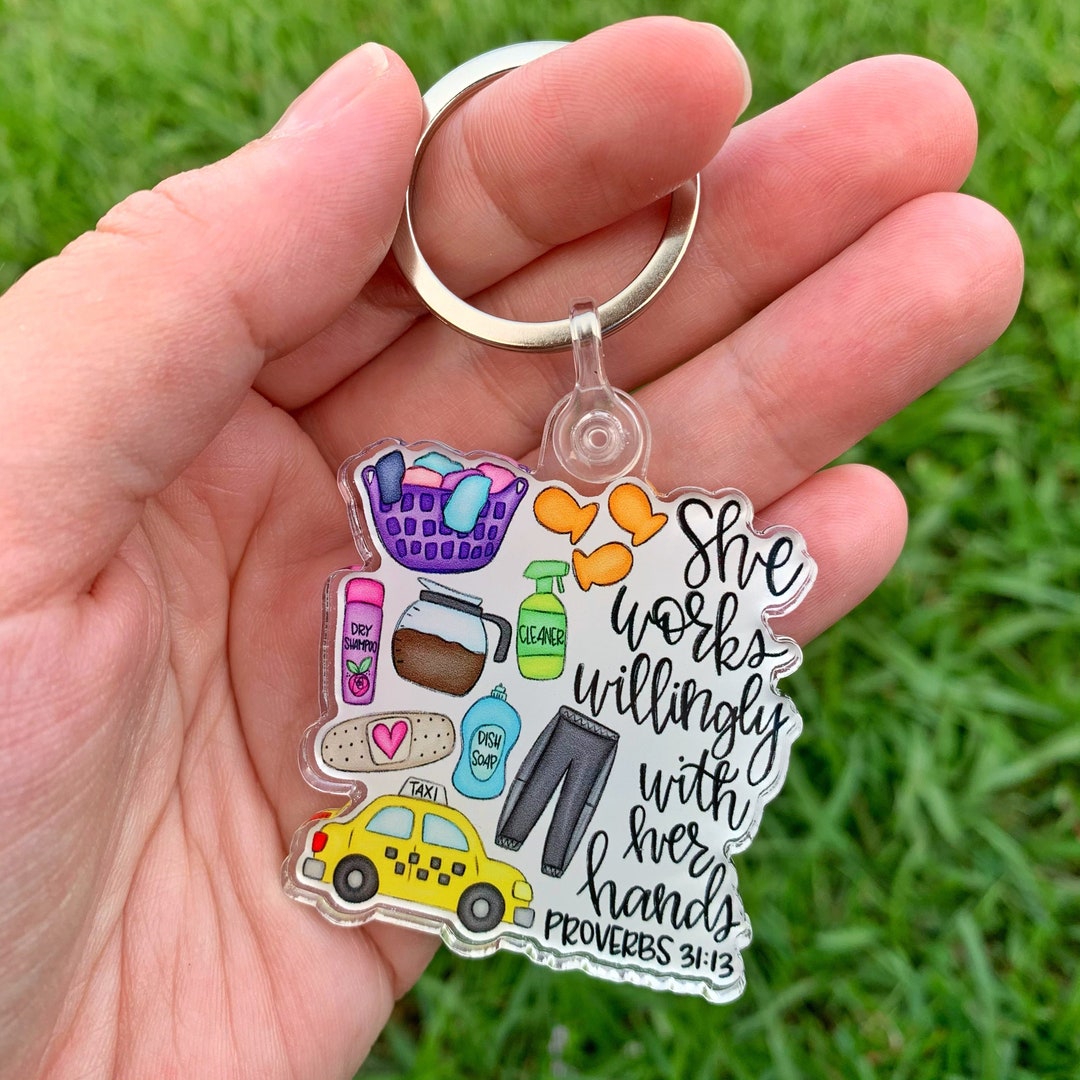 Shrinky Dink Keychains for {Super} Mom - It's Always Autumn