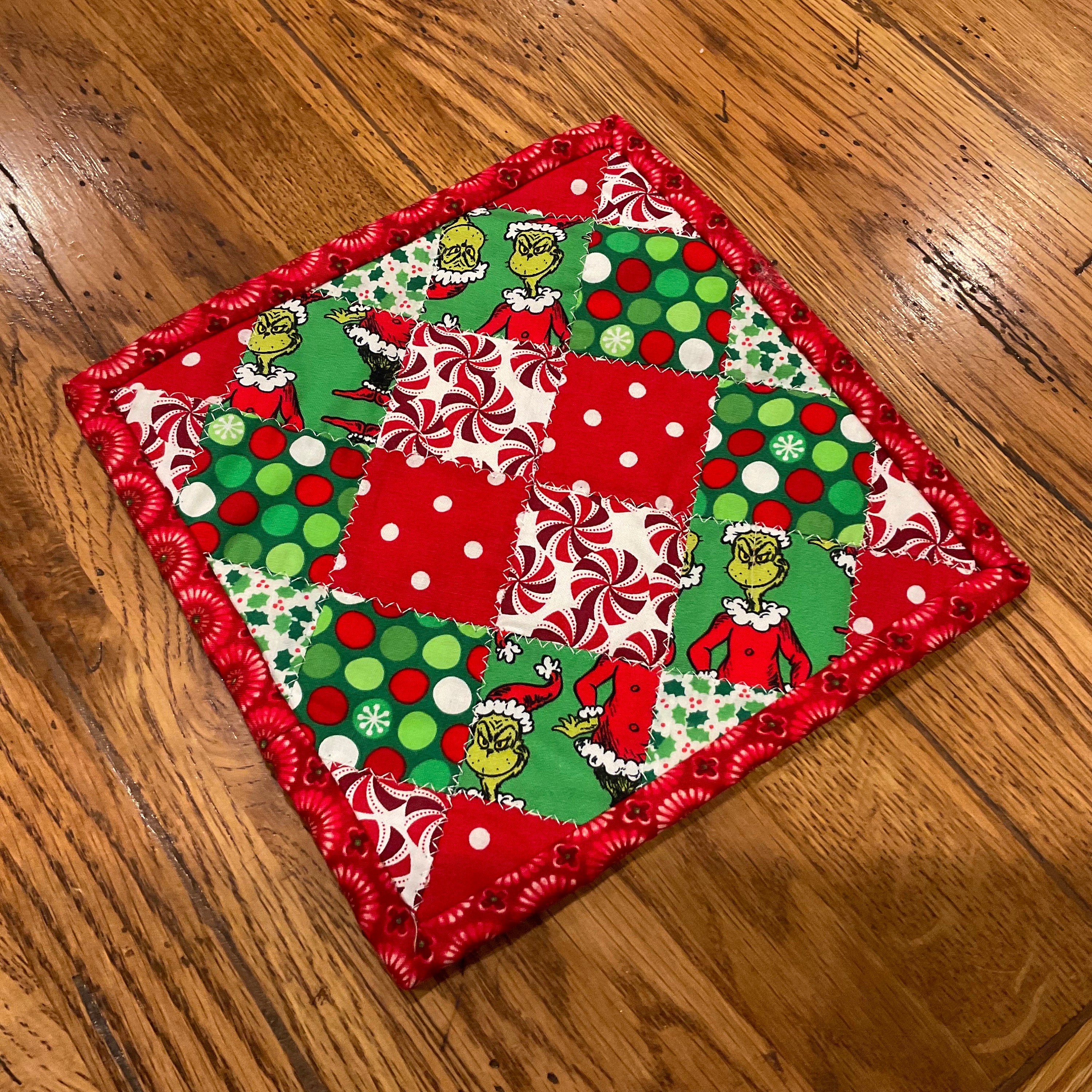 Oven Mitts & Pot Holder set — Mary DiSomma