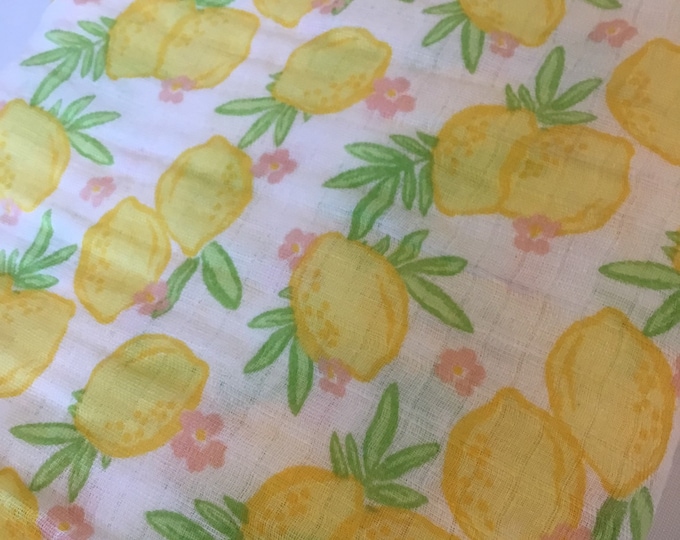 Lemon baby blanket, Double Gauze swaddle, Muslin baby blanket, baby swaddle, cotton baby blanket, lemons, baby shower gift,  baby shower