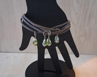 Gray Teardrop Suede Bracelet