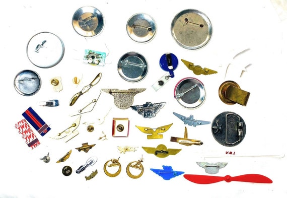 Airlines Lot of Pilot Wings Lapel Pins Lot Of 41 … - image 2