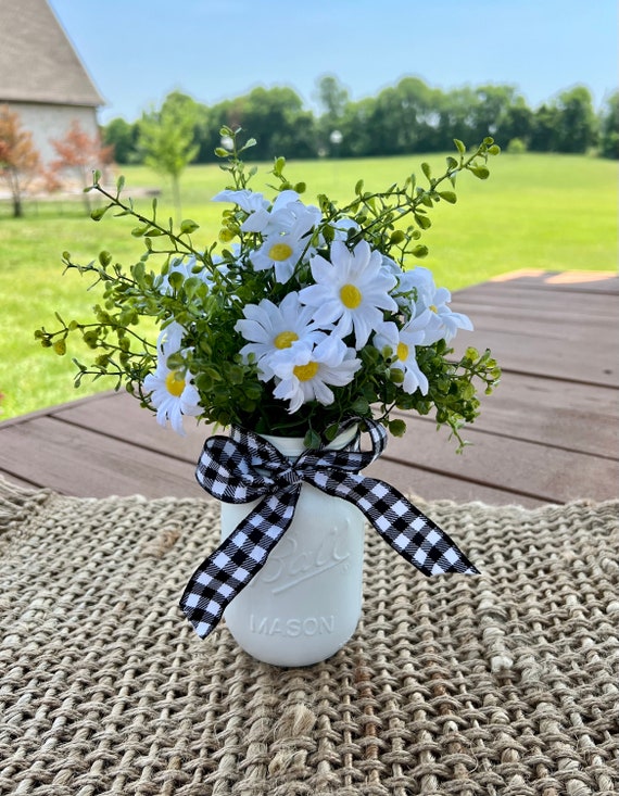 Boxwood Daisy Decor, Mason Jar Boxwood Decor, Mason Jar Daisy