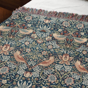William Morris Strawberry Thief Woven Blanket, Vintage Bird Pattern, Sofa Throw Blanket, Couch Blanket, Jacquard Tapestry Fringe, Cotton zdjęcie 1