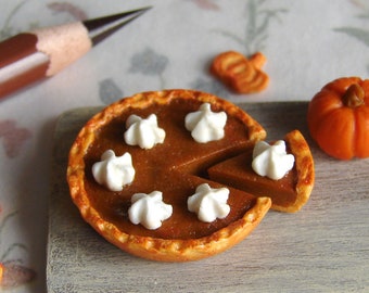 Realistic miniature food pumpkin pie 1/12 scale