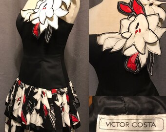 Victor Costa 80s Cotton Peplum Cocktail Dress with 3D Floral Appliqué in Black, White & Red with Built in Stiffening Crinoline - Small - VFG