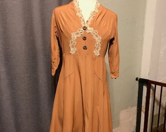 Petite Small Ochre/Pale Rust Shirtwaist Style 40s Rayon Dress with Lace Trim, Mid Length Sleeves, Snap Closure (AS-IS some snags/pinholes)