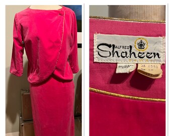 SHAHEEN Hot Barbie Pink 2-Piece Velveteen Cocktail Suit with Gold Trim/Cropped Cocktail Jacket with Ankle Length Slim Skirt - XS Small - VFG