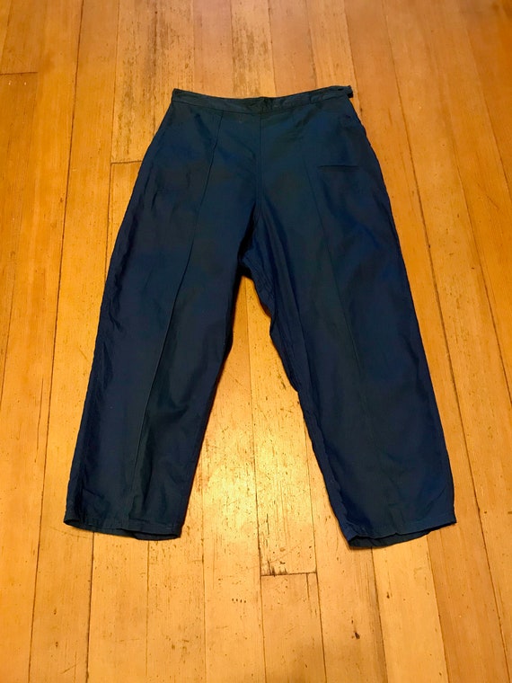 Blue Capri/clam Diggers Pants 